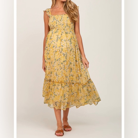 PinkBlush Dresses & Skirts - PinkBlush Floral Smocked Maternity Dress